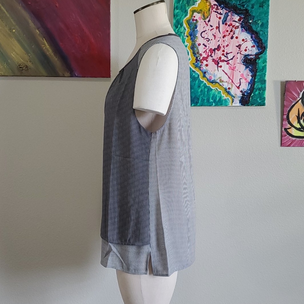 RELISHED Gray Color Block Sleeveless Top - Picture 4 of 10